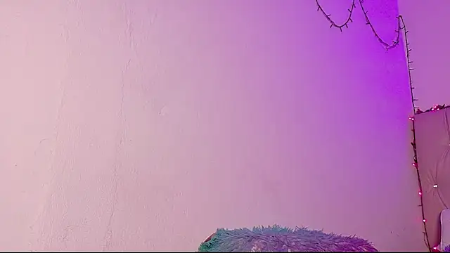 Snapshot of manumeow1 chatting on 03/16/26, 11:20 manumeow1 online show from 03/16/26, 11:20