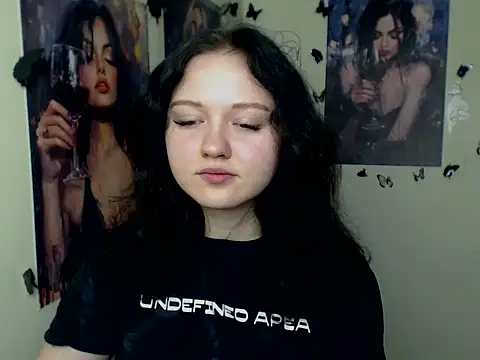 LadyAlice  online show from 11/28/25, 07:22