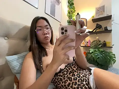 Sluttgwen69 online show from 03/14/26, 05:51