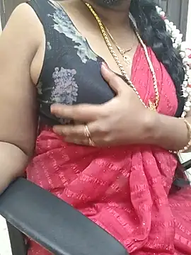 Snapshot of lolida69thamil chatting on 06/08/26, 03:40 lolida69thamil online show from 06/08/26, 03:40