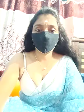 Snapshot of hotsana79 chatting on 10/23/25, 05:18 hotsana79 online show from 10/23/25, 05:18