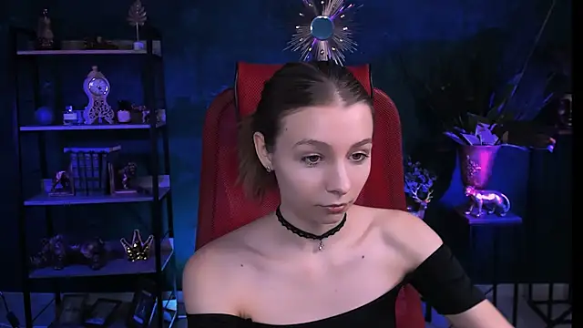 JulieDaniel online show from 10/11/25, 04:22