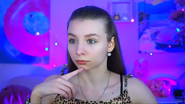 JulieDaniel online show from 10/23/25, 08:24