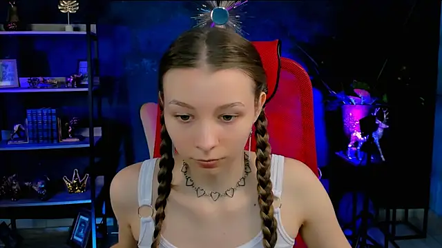 JulieDaniel online show from 11/20/25, 04:23