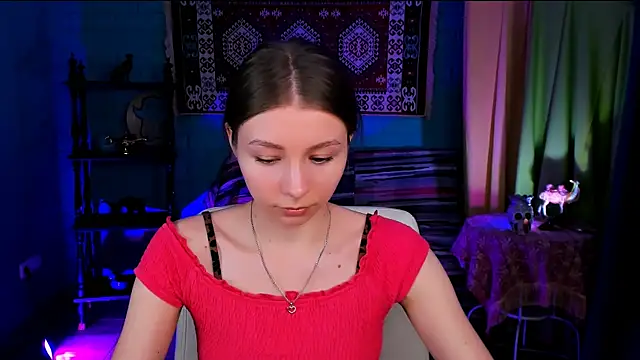 JulieDaniel online show from 12/01/25, 08:19