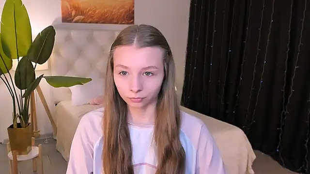 JulieDaniel online show from 03/25/26, 04:29