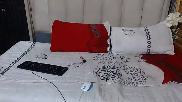 SexyChantyBabe25 online show from 01/14/26, 12:33