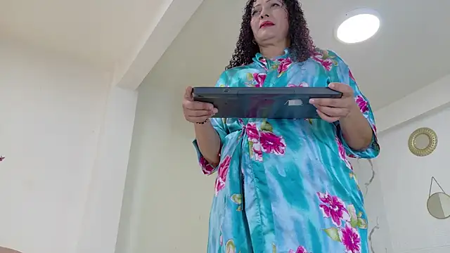 Snapshot of LilihtMature chatting on 07/03/26, 05:30 LilihtMature online show from 07/03/26, 05:30