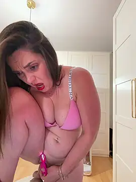 chloedlm5 online show from 04/08/26, 09:15