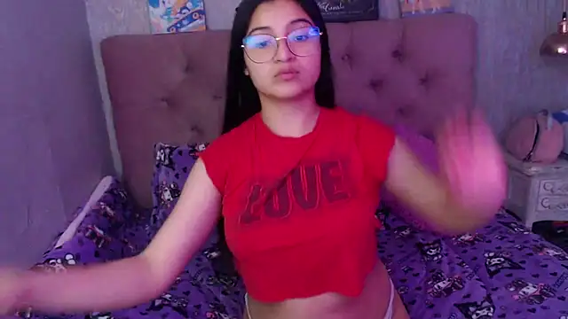 laurenelove online show from 11/04/25, 03:27
