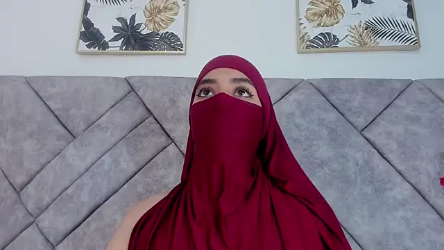 nayiraa  online show from 03/14/26, 06:46