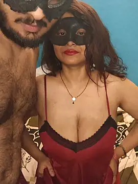 Snapshot of sexy42couple chatting on 06/29/26, 11:49 sexy42couple online show from 06/29/26, 11:49