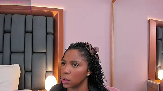 LisaMendez online show from 02/10/26, 04:16