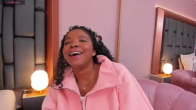 LisaMendez online show from 02/24/26, 04:21