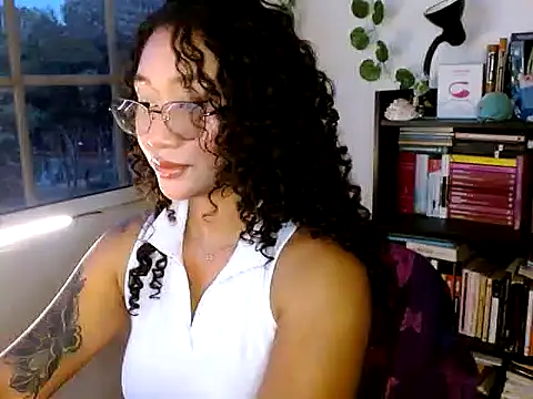 clitia xx online show from 11/27/25, 10:34