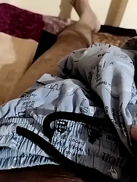 Snapshot of Samlevis7052 chatting on 09/28/25, 08:20 Samlevis7052 online show from 09/28/25, 08:20