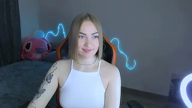 LaraKrein lk online show from 03/11/26, 02:56