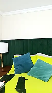 kiraGeiner online show from 11/06/25, 02:34