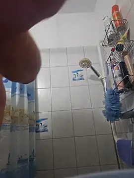 Snapshot of Atawolf87 chatting on 10/18/25, 06:16 Atawolf87 online show from 10/18/25, 06:16