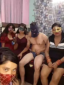 Snapshot of Sexy_anaamika chatting on 10/17/25, 08:39 Sexy anaamika online show from 10/17/25, 08:39