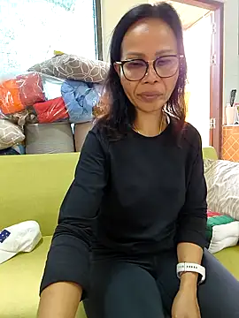 Mama Eva 1 online show from 02/05/26, 01:43