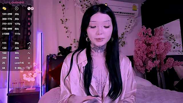 Lein Bone online show from 11/13/25, 12:09