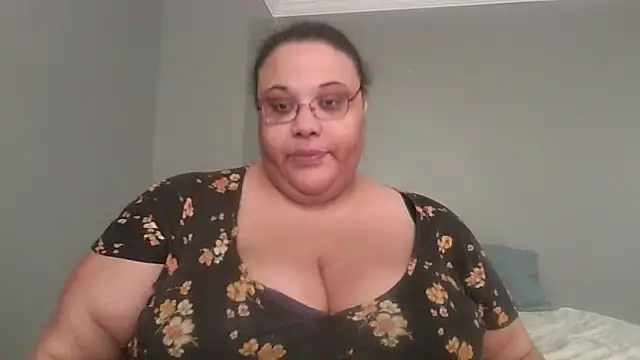 SexyBBW10790 online show from 04/11/26, 02:10