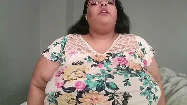 SexyBBW10790 online show from 04/21/26, 02:56