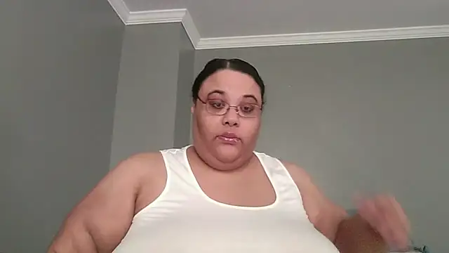SexyBBW10790 online show from 05/08/26, 02:00