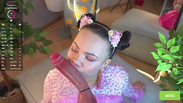 bllowwoww online show from 10/30/25, 08:27