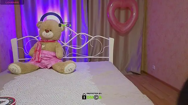 Berkova L online show from 10/27/25, 07:51