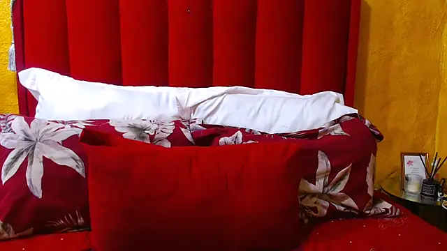 Candycrush2555 online show from 10/19/25, 04:29