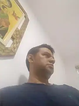 Snapshot of Crocante_Hot chatting on 10/13/25, 11:32 Crocante Hot online show from 10/13/25, 11:32