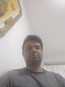 Snapshot of Crocante_Hot chatting on 11/25/25, 12:27 Crocante Hot online show from 11/25/25, 12:27