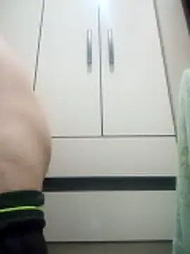 Snapshot of Crocante_Hot chatting on 02/11/26, 10:48 Crocante Hot online show from 02/11/26, 10:48