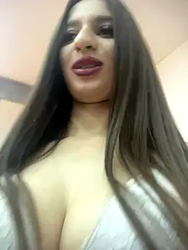 Anyssia online show from 12/15/25, 11:09