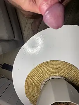 Jonny Agatha online show from 04/16/26, 02:12