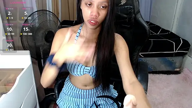 Snapshot of kourtneyluv_ chatting on 05/10/26, 05:23 kourtneyluv online show from 05/10/26, 05:23