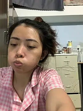 Minee1202 online show from 08/03/26, 12:53