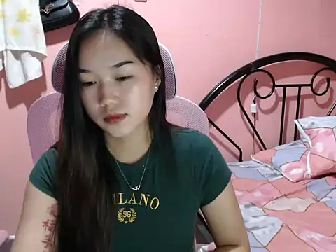 Snapshot of Wynxx chatting on 11/16/25, 06:41 Wynxx online show from 11/16/25, 06:41