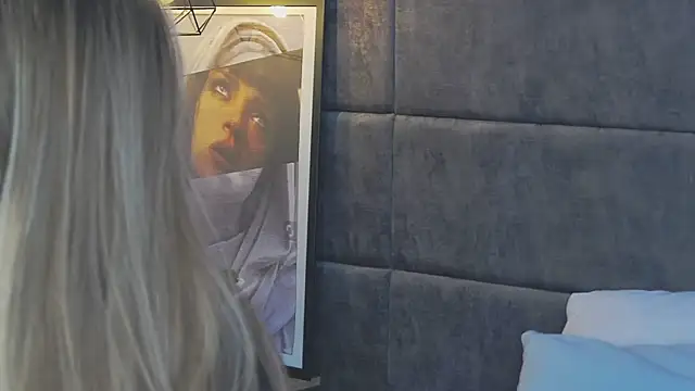 MarilynNova online show from 07/13/26, 06:16
