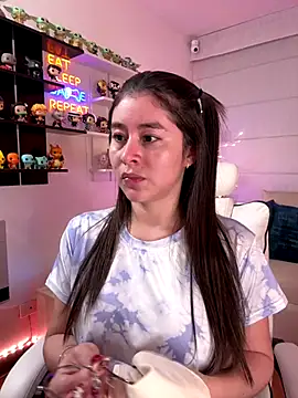 Sharon 07 online show from 12/13/25, 11:32