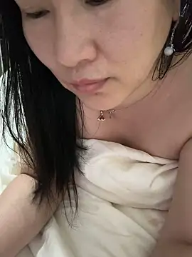 Liqinqin online show from 09/25/25, 12:20