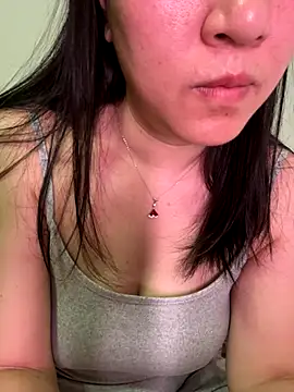 Liqinqin online show from 10/08/25, 12:25