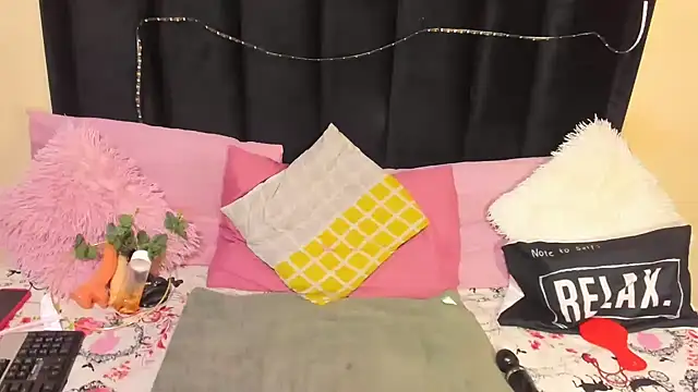 AmazingDarkDoll online show from 02/26/26, 02:43