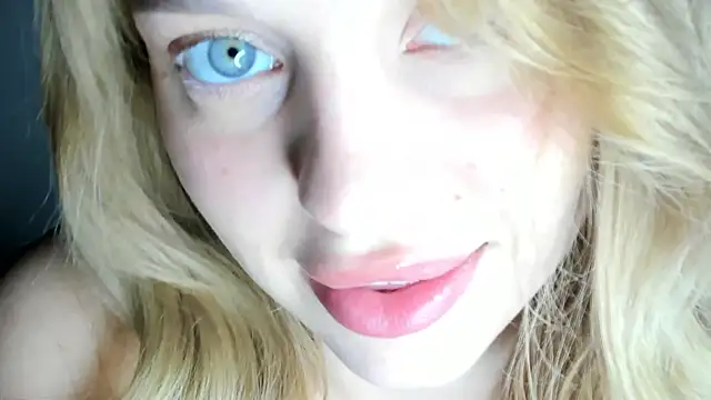 LilyFlamee online show from 11/14/25, 03:22