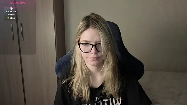 KatanaSVibe online show from 12/05/25, 03:09