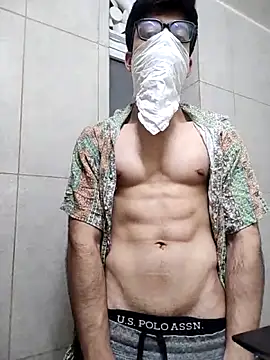 Snapshot of mrmasseur06 chatting on 05/23/26, 07:07 mrmasseur06 online show from 05/23/26, 07:07