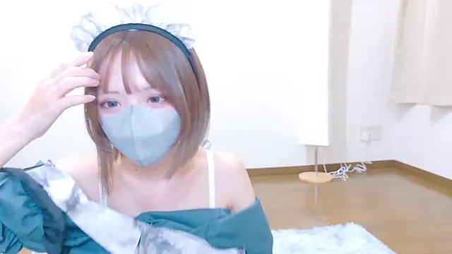 Snapshot of ka_na_ta_ch chatting on 10/28/25, 03:58 ka na ta ch online show from 10/28/25, 03:58