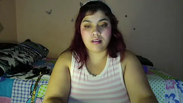 Snapshot of Danna-Sofia chatting on 11/05/25, 05:40 Danna-Sofia online show from 11/05/25, 05:40